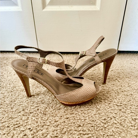 Moda ankle strap high heel sandal - Picture 3 of 5